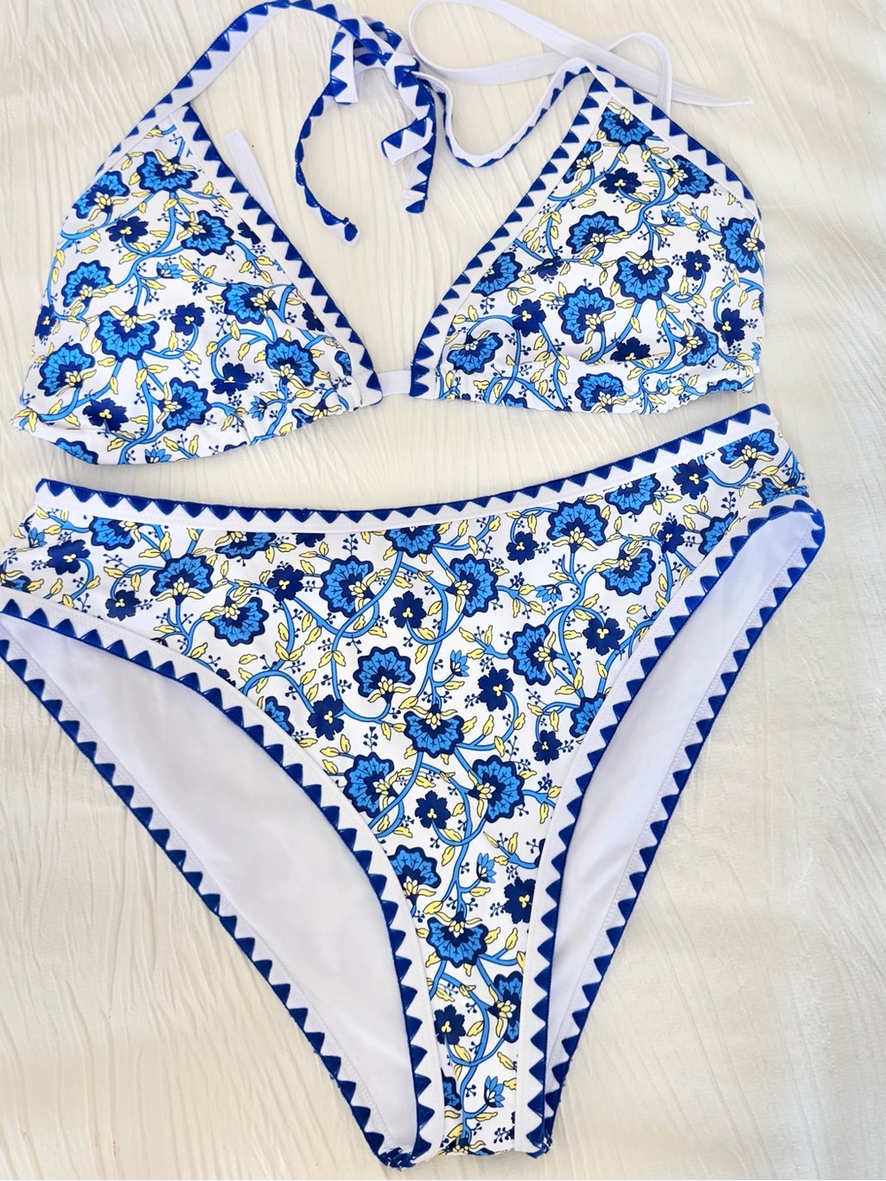 ***$6/3 items Blue Floral Two-Piece Swim Set